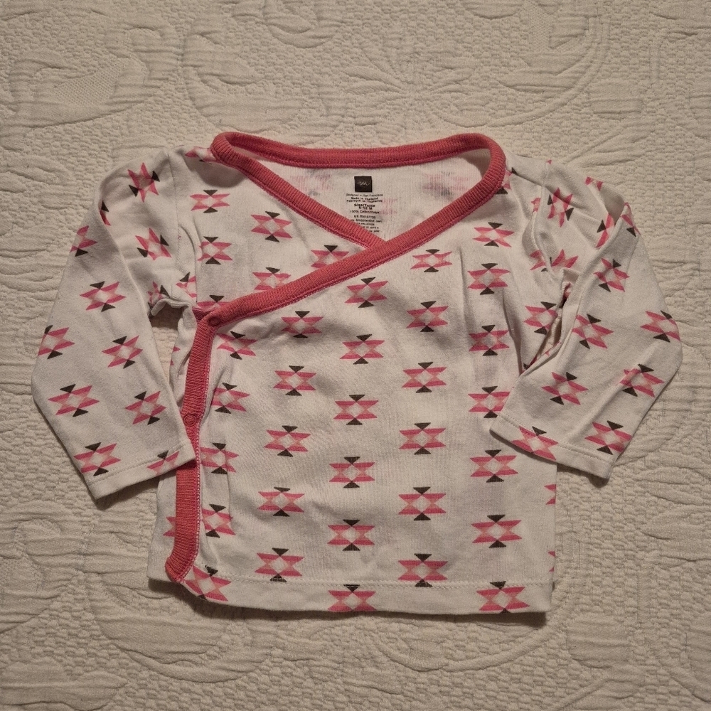 Tea Collection girls 6-12 months kimono top white with pink & gray print GUC